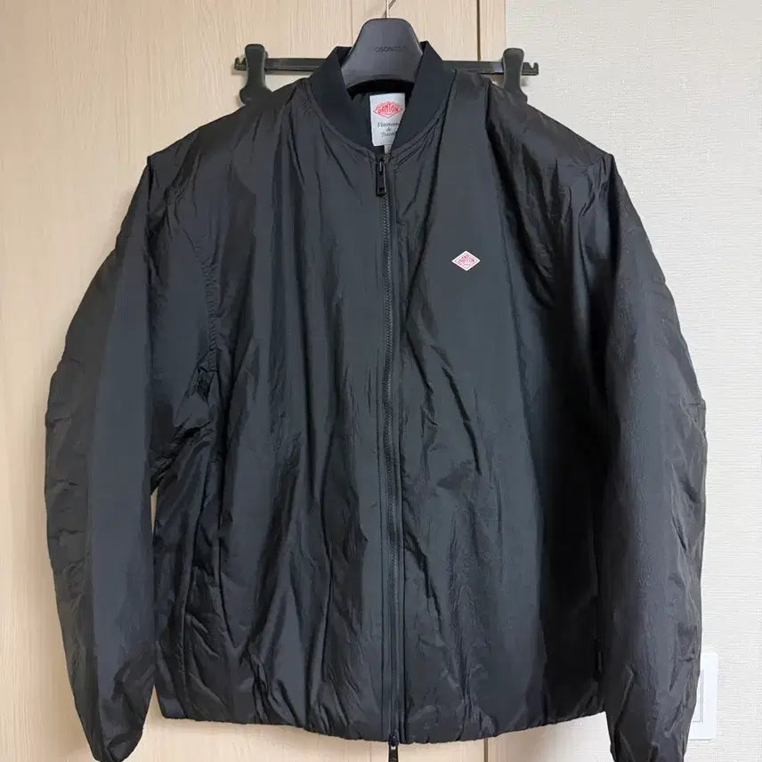 [BUNJANG] Dan ton 25FW Insulation Bomber Jacket Padding Jumper Black L / 단톤 25fw 인슐레이션 봄버 자켓 패딩 점퍼 블랙 L
