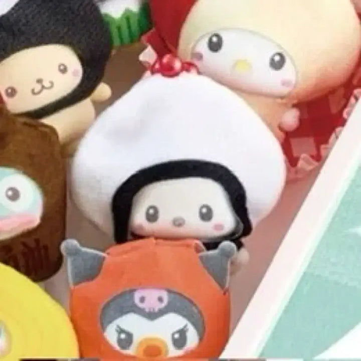 [BUNJANG] Sanrio Puchitomo All Together Lunch Box Floki Figure Pochacco / 산리오 푸치토모 모두함께 도시락 플로키 피규어 포챠코 포차코