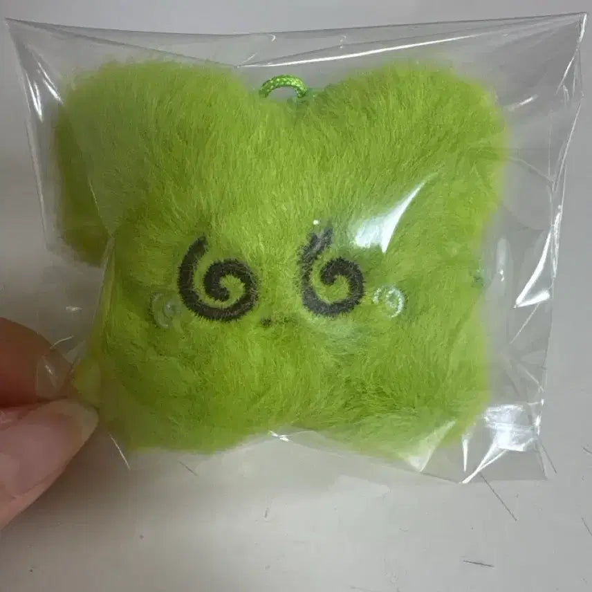 [BUNJANG] NCT Doyoung Ddeulongi Necklace / 엔시티 도영 띨롱이 팝니당
