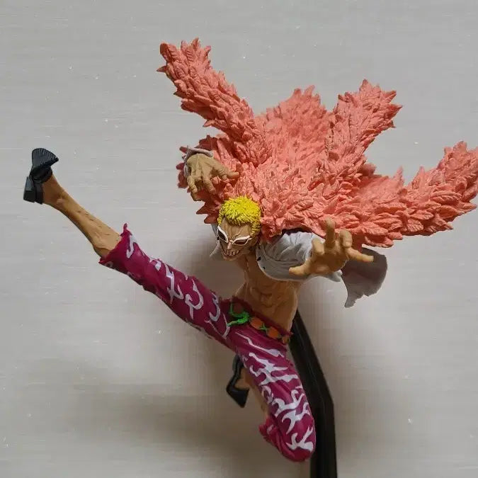 [BUNJANG] One Piece Crocodile King Doflamingo Figure / 원피스 조형왕 도플라밍고 피규어 팝니다.
