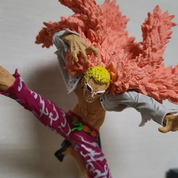 [BUNJANG] One Piece Crocodile King Doflamingo Figure / 원피스 조형왕 도플라밍고 피규어 팝니다.