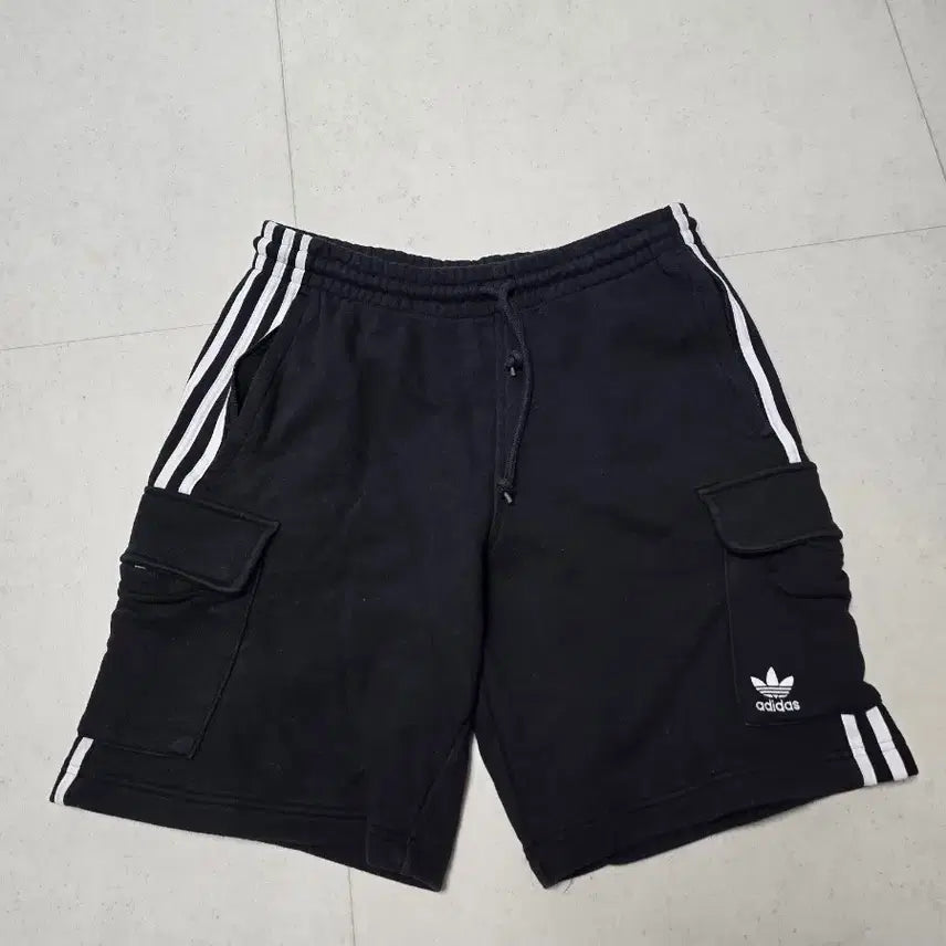 [BUNJANG] Adidas Shorts - L (84cm) / 아디다스 반바지 L 84cm