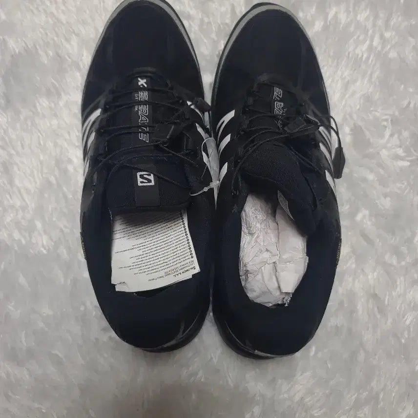 [SOLD OUT] 살로몬 엑셀레이트 고어텍스 런닝화 275mm 새 상품