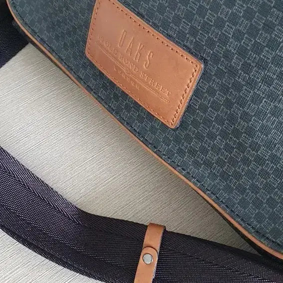 [BUNJANG] Daks Pattern Crossbody Bag Men / 닥스 패턴 크로스백 남성