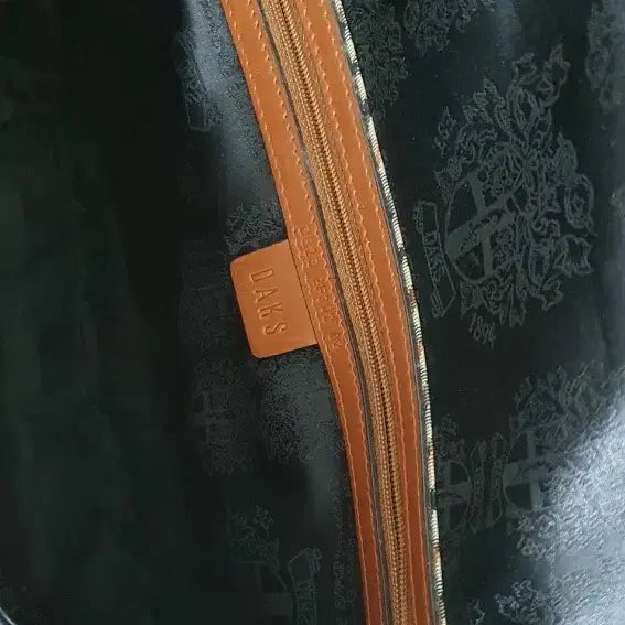 [BUNJANG] Daks Pattern Crossbody Bag Men / 닥스 패턴 크로스백 남성