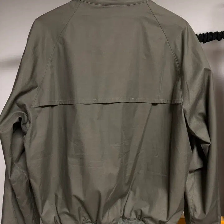 [BUNJANG] Outstanding Harrington Jacket Olive / [L] 아웃스탠딩 헤링턴 자켓 올리브 새상품