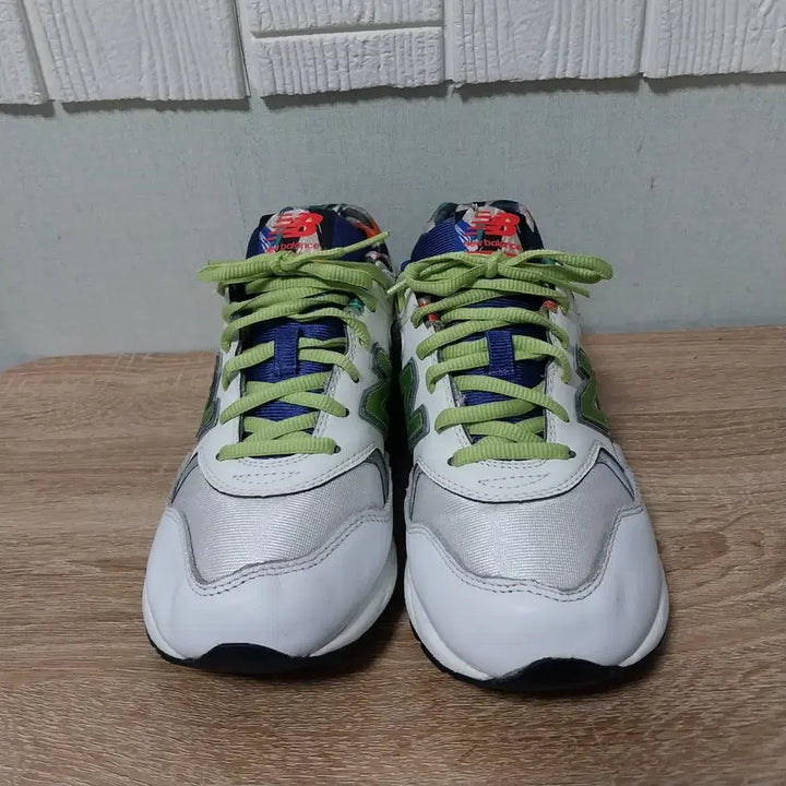 [BUNJANG] New Balance 580 White/Green 240mm Sneakers / 뉴발란스 580 (240mm) 화이트/그린