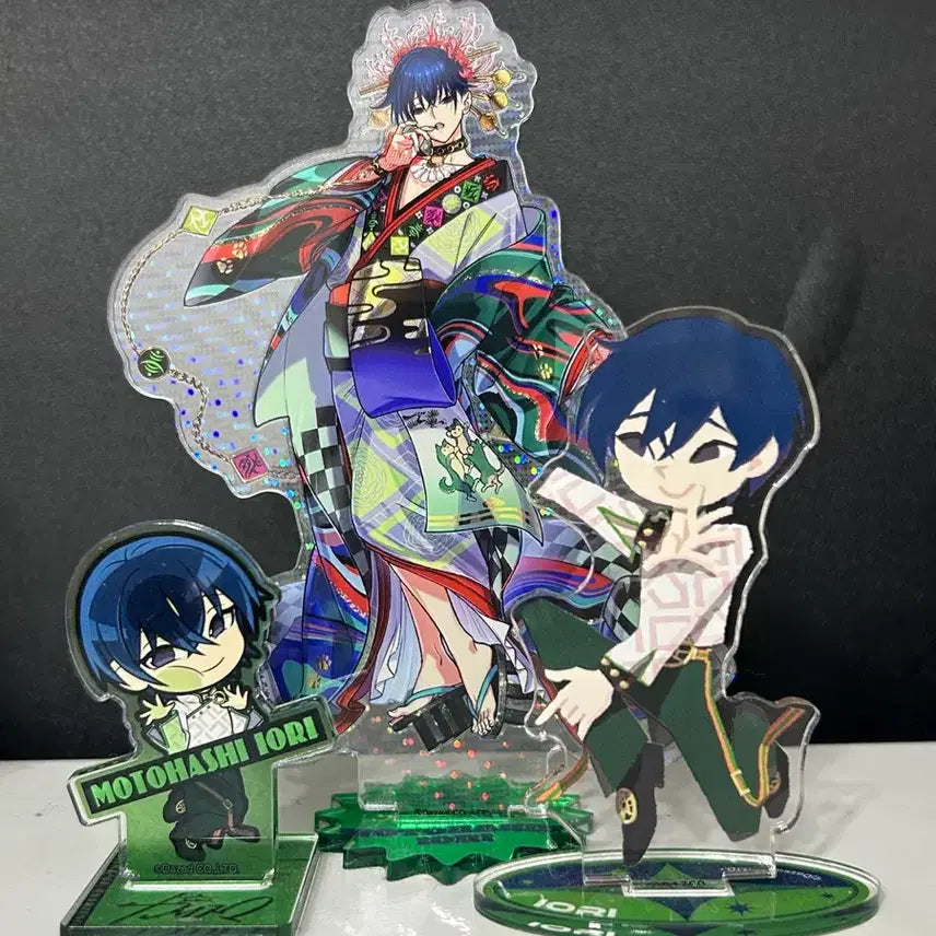 [BUNJANG] Charisma House Iori Motohashi Acrylic Stand Bundle / 카리스마 하우스 모토하시 이오리 아크릴 스탠드 일괄 판매