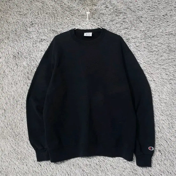 [BUNJANG] Champion Black Sweatshirt / 챔피온 블랙 맨투맨 티셔츠 2200097