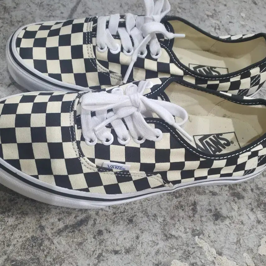 [BUNJANG] Vans Checkerboard Authentic Sneakers Unisex 265 / 반스 체커보드 어센틱 스니커즈 265 공용