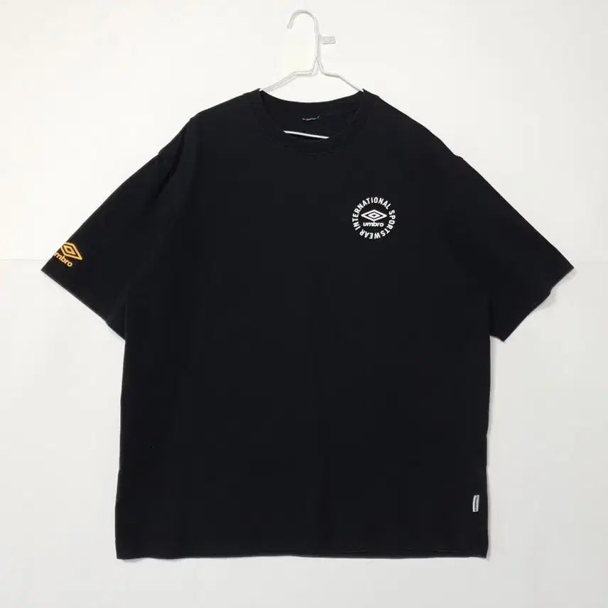 [BUNJANG] Umbro Black Short Sleeve T-Shirt with Logo / 엄브로 검정 반팔 티셔츠 로고 ㅡ0266