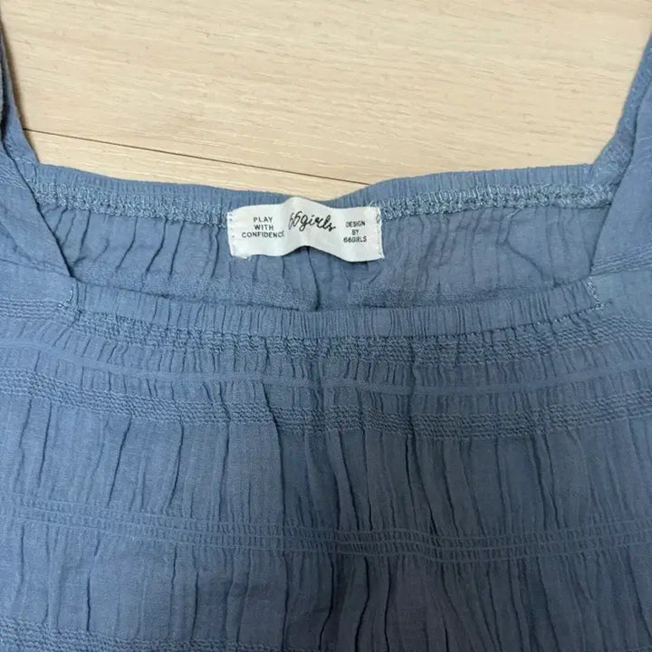 [BUNJANG] 66Girls Smocked Ruffle Blouse - Sky Blue / 육육걸즈 스모크 반팔 셔링 블라우스 소라색 FREE 판매합니다.