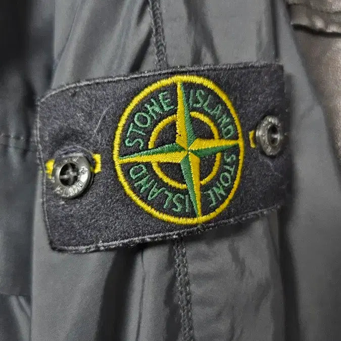 [BUNJANG] Stone Island Micro Reps Windbreaker Jacket / 스톤아일랜드 마이크로랩스 바람막이