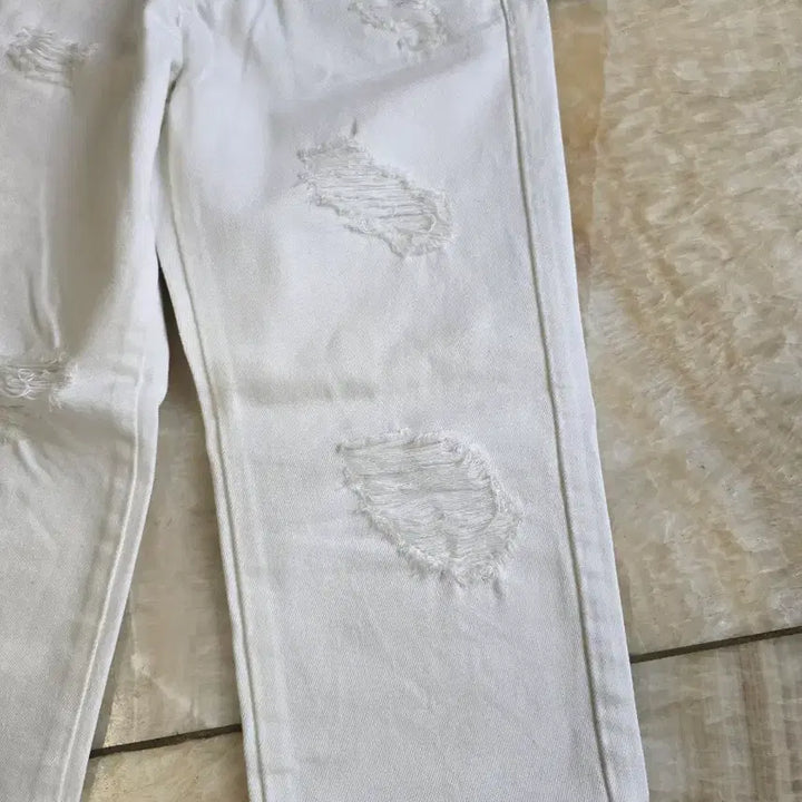 [BUNJANG] ME&amp;CITY New Basic White Damage Pants / ME&amp;CITY 뉴베이직 화이트 데미지 팬츠 155/64A