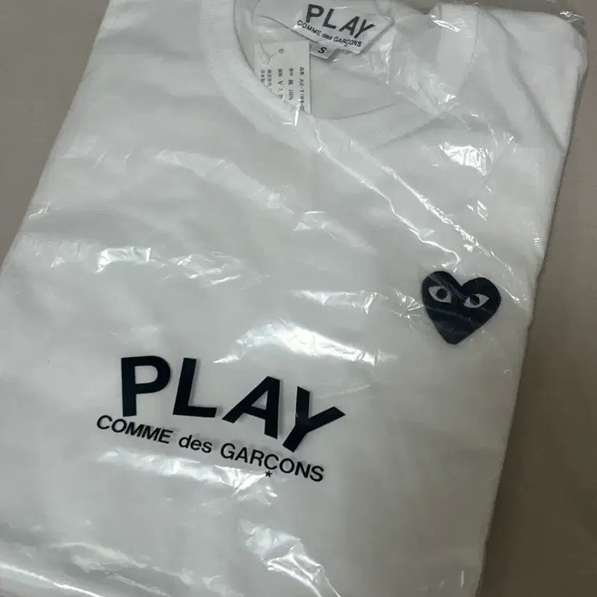 [BUNJANG] Comme des Garcons White Black Emblem T-shirt / [새상품정품]꼼데가르송 화이트 블랙와펜 반팔 티셔츠 공용 S