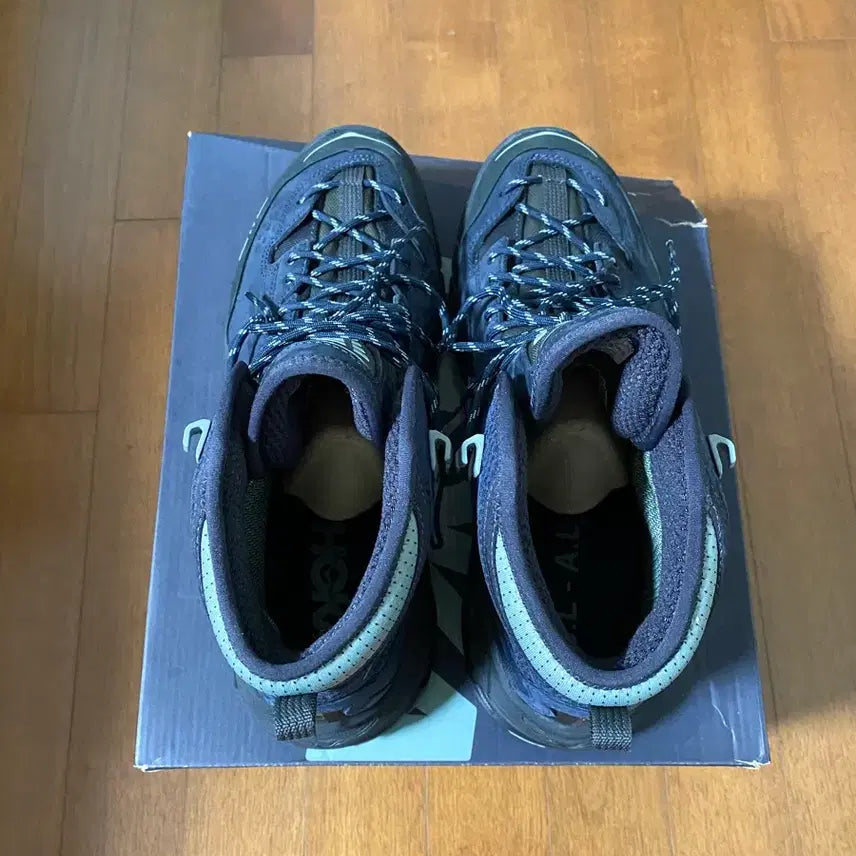 [BUNJANG] Hoka x J.L-A.L Tor Ultra Hi Blueberry Jadeite Boots / [280] 호카xJ.L-A.L 토르 울트라 하이 블루베리 제이다이트