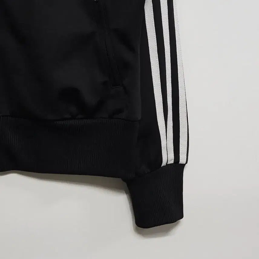 [BUNJANG] Adidas Originals Trefoil Three-Stripe Track Top Jacket Black / 아디다스 오리지널 트레포일 삼선 트랙탑 집업 블랙 / adidas Ori