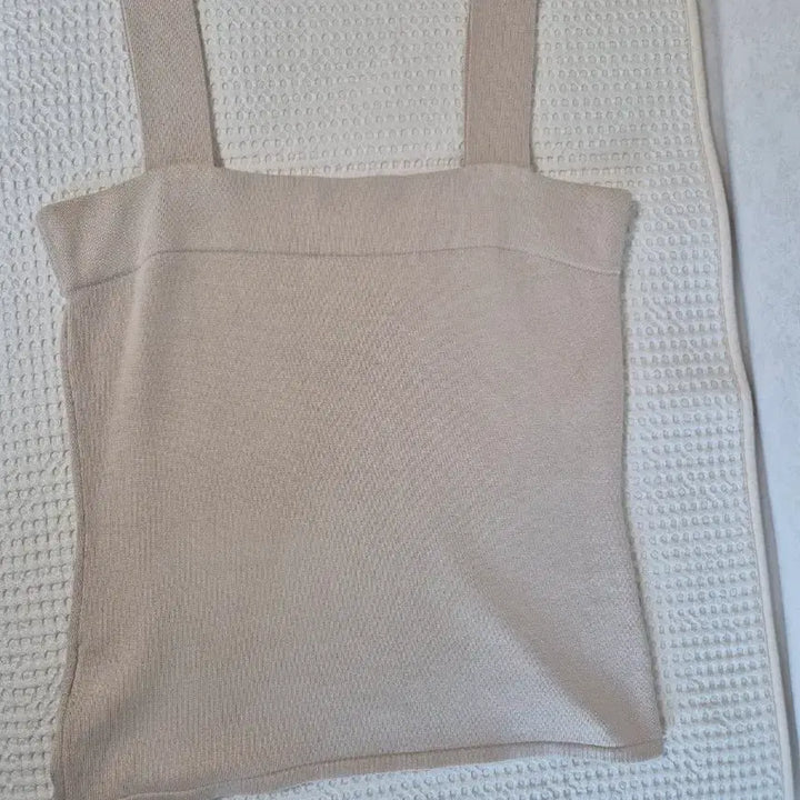 [BUNJANG] CR Sleeveless Knit Top / 시에아르슬리브리스 프리
