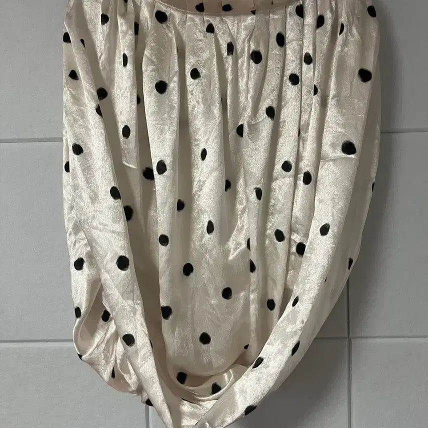 [BUNJANG] ZARA Satin Dot Midi Skirt XS / ZARA 새틴 도트 미디 스커트 XS