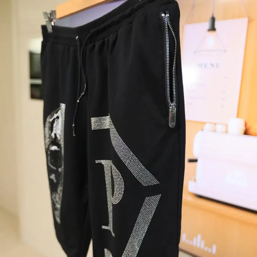 [SOLD OUT] 존재감은 확실한 필립 플레인 반바지