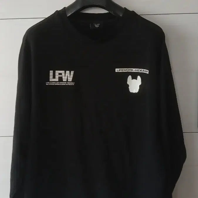 [BUNJANG] LifeWork Black Sweatshirt L Size / 라이프워크 블랙 맨투맨 L사이즈 사용감 목약간늘어짐 손목헤짐
