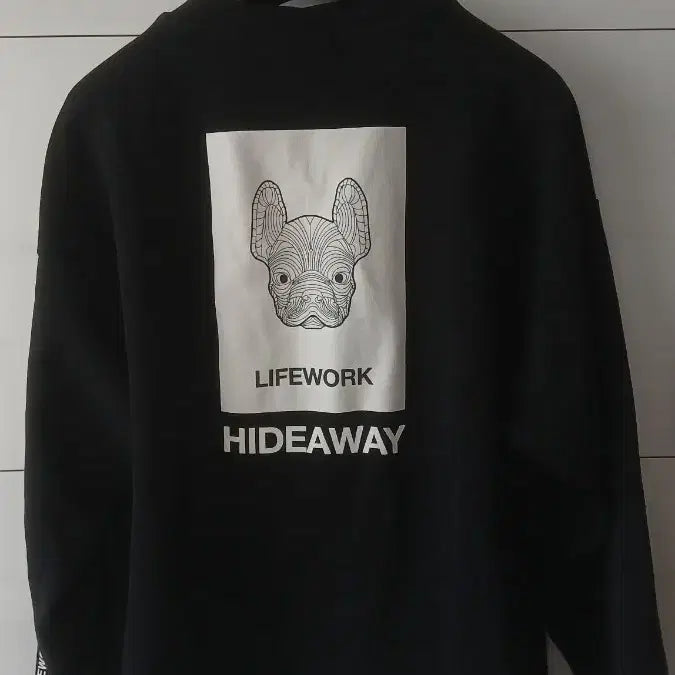 [BUNJANG] LifeWork Black Sweatshirt L Size / 라이프워크 블랙 맨투맨 L사이즈 사용감 목약간늘어짐 손목헤짐