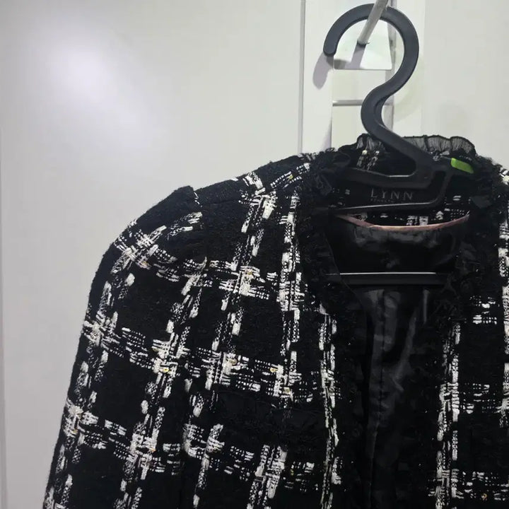 [BUNJANG] LYNN Black Tweed Jacket / LYNN 블랙 트위드 자켓