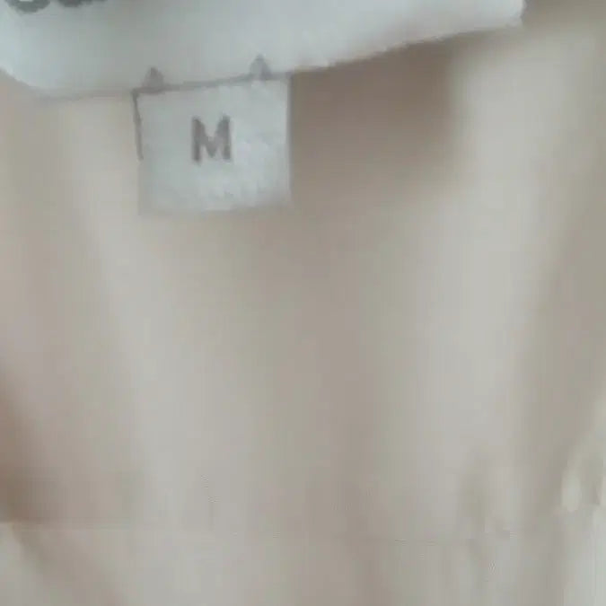 [BUNJANG] Calvin Klein Ivory Shirt M Size / 캘빈클라인 아이보리 M 사이즈 몇번안입었어요 95사이즈