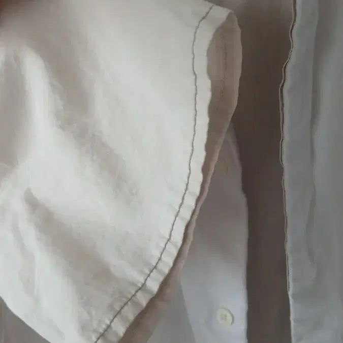 [BUNJANG] Calvin Klein Ivory Shirt M Size / 캘빈클라인 아이보리 M 사이즈 몇번안입었어요 95사이즈