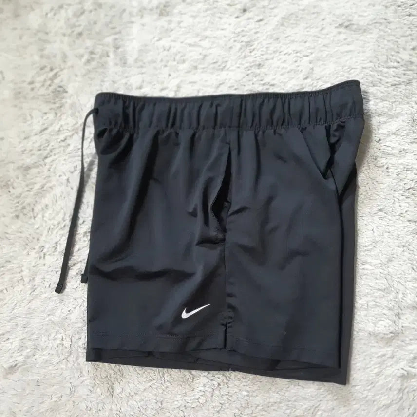 [SOLD OUT] 나이키 여성용 블랙 반바지 M (382) ^