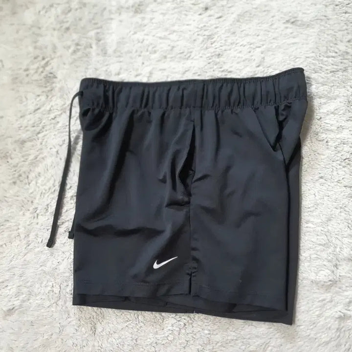 [SOLD OUT] 나이키 여성용 블랙 반바지 M (382) ^