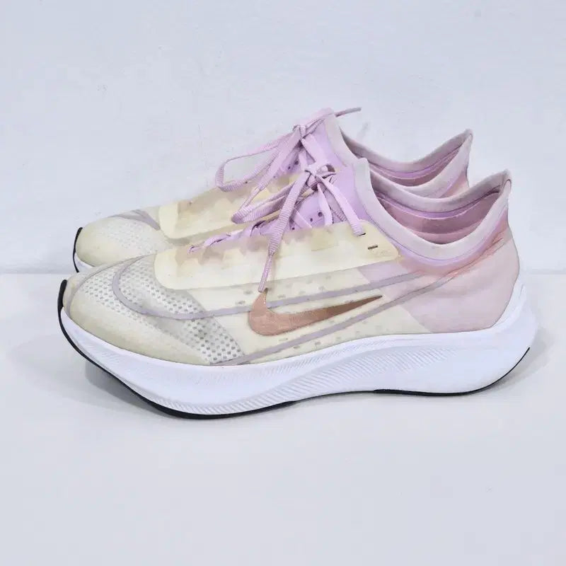 [SOLD OUT] 나이키 줌 플라이 3 런닝화 240
