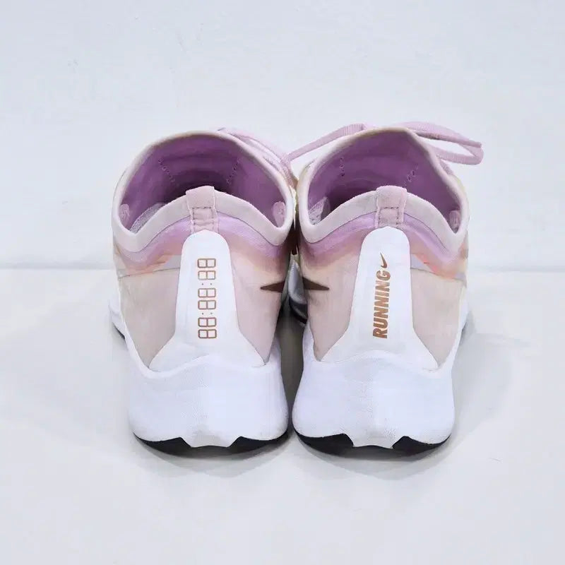 [SOLD OUT] 나이키 줌 플라이 3 런닝화 240