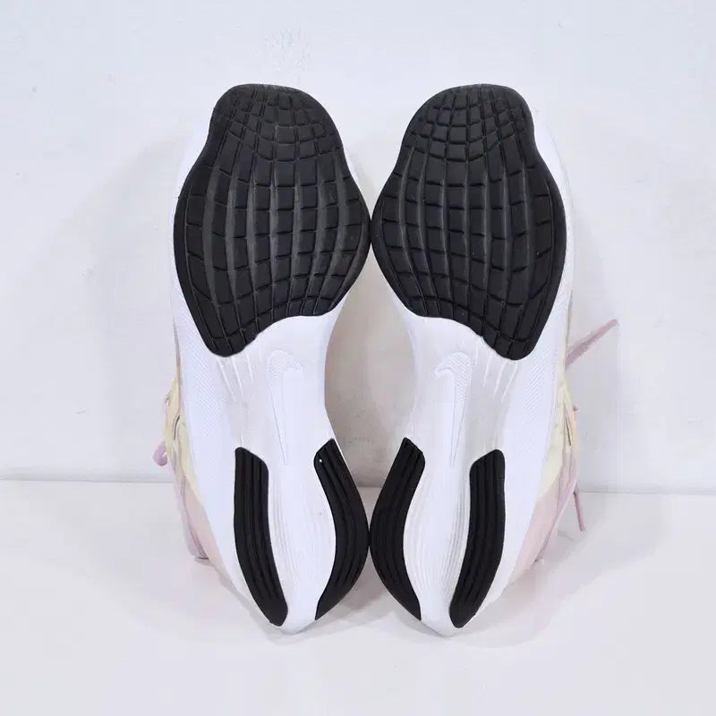 [SOLD OUT] 나이키 줌 플라이 3 런닝화 240