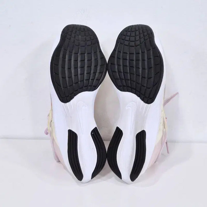 [SOLD OUT] 나이키 줌 플라이 3 런닝화 240