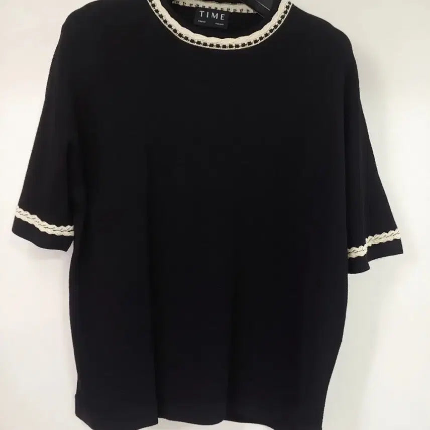 [SOLD OUT] 타임 반팔니트