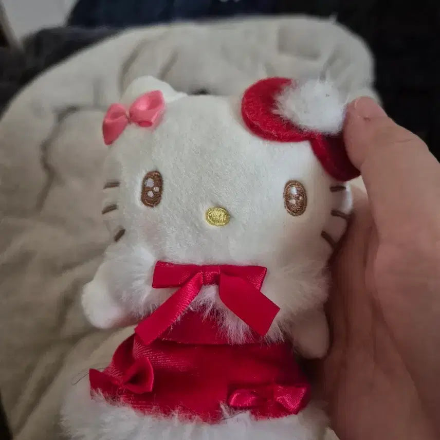 [BUNJANG] Kitty Plush Toy / 키티 쿠지 4등상 인형