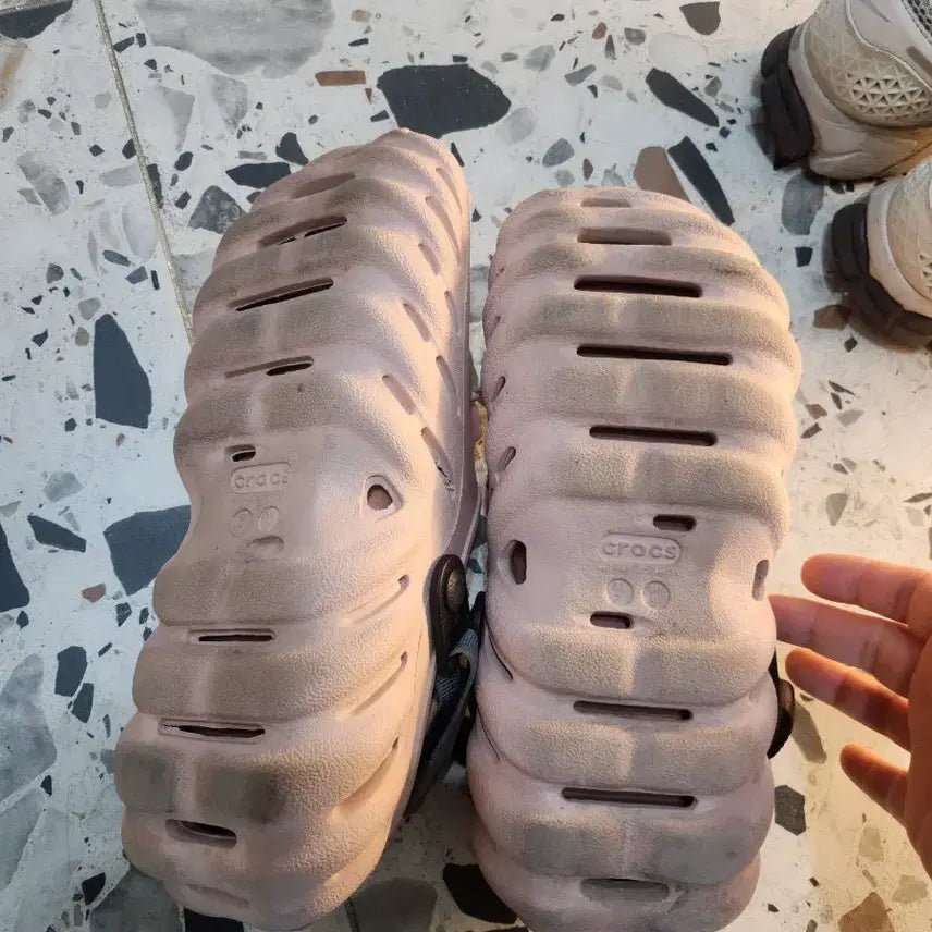 [BUNJANG] Crocs Pink Sandals / 크록스 샌들