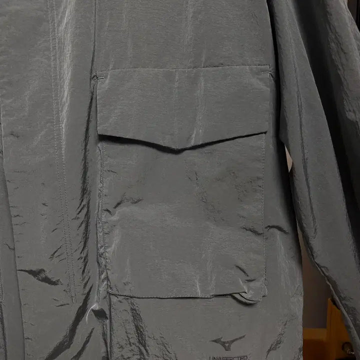[BUNJANG] Unaffected x Mizuno Windbreaker Jacket / [L] 언어펙티드 x 미즈노 윈드브레이크 새상품급
