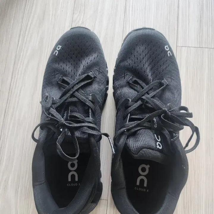 [SOLD OUT] 온  클라우드 블랙 런닝화