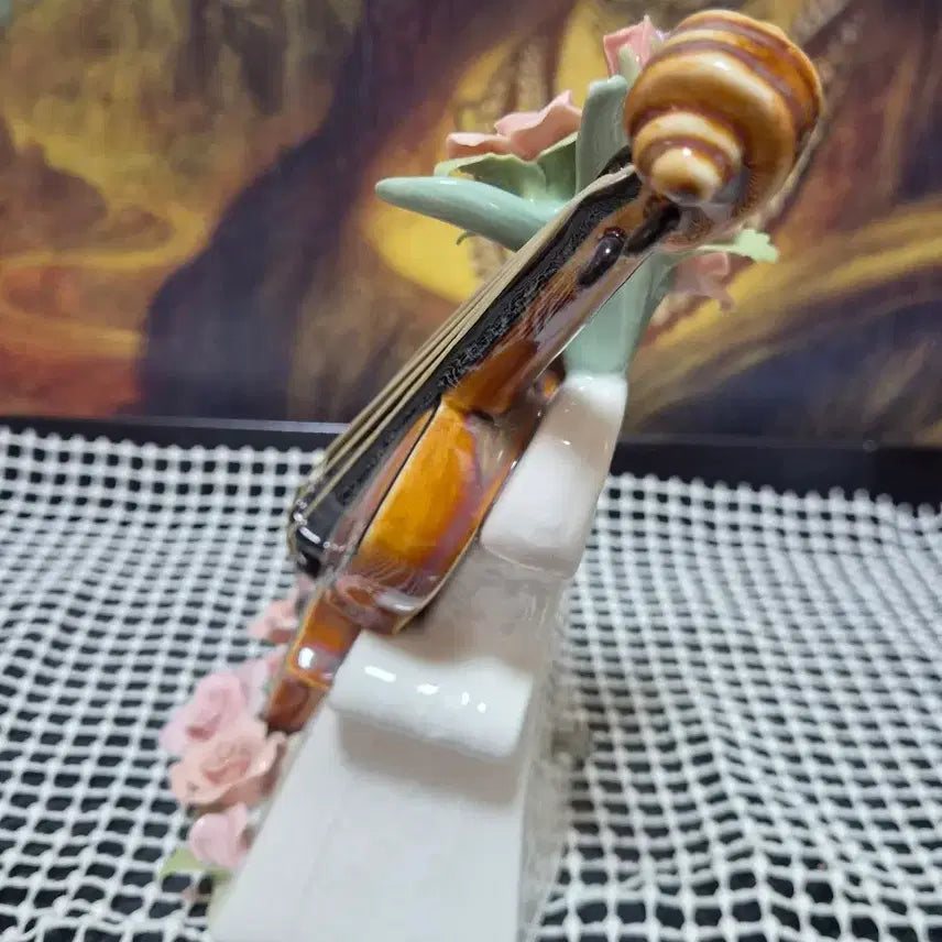 [BUNJANG] Via Veneto Porcelain Violin Ornament Music Box / 바이올린 꽃포지 도자기 장식 오르골 인테리어 소품