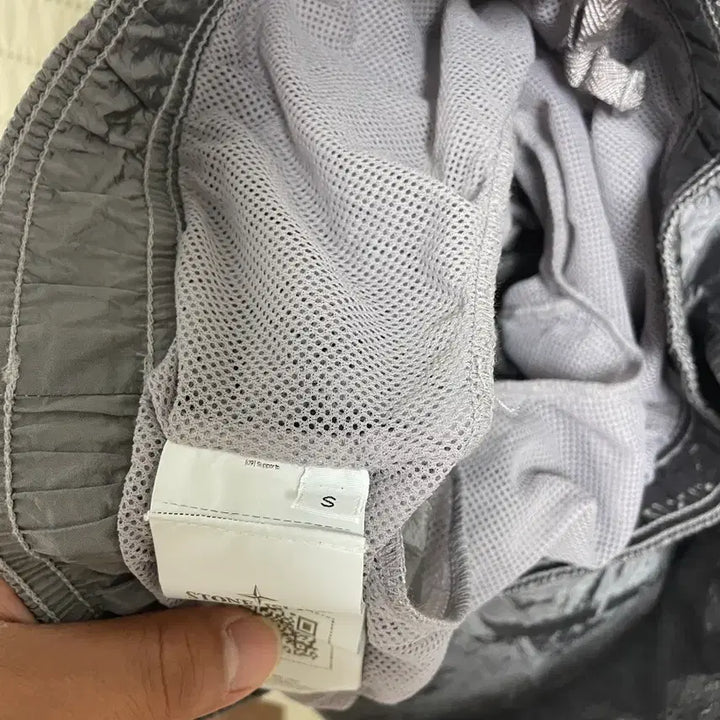 [BUNJANG] Stone Island Nylon Metal Shorts / [S] 스톤아일랜드 나일론 메탈 팬츠