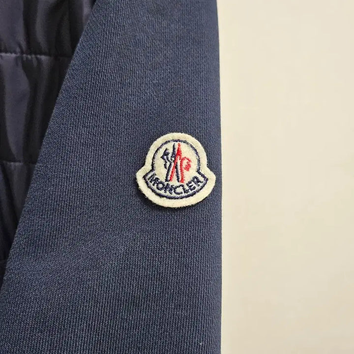[BUNJANG] Moncler Zip-up Jacket / 몽클레어 집업