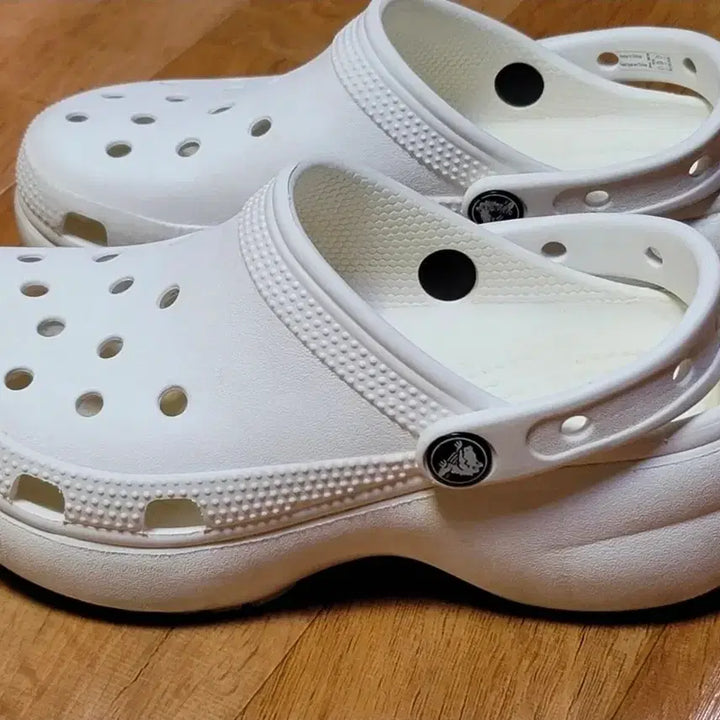 [BUNJANG] Crocs Bayaband White (W5) Clogs / 크록스 W5 (220mm) 베이클로그 화이트