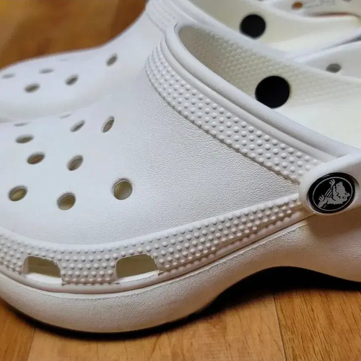 [BUNJANG] Crocs Bayaband White (W5) Clogs / 크록스 W5 (220mm) 베이클로그 화이트