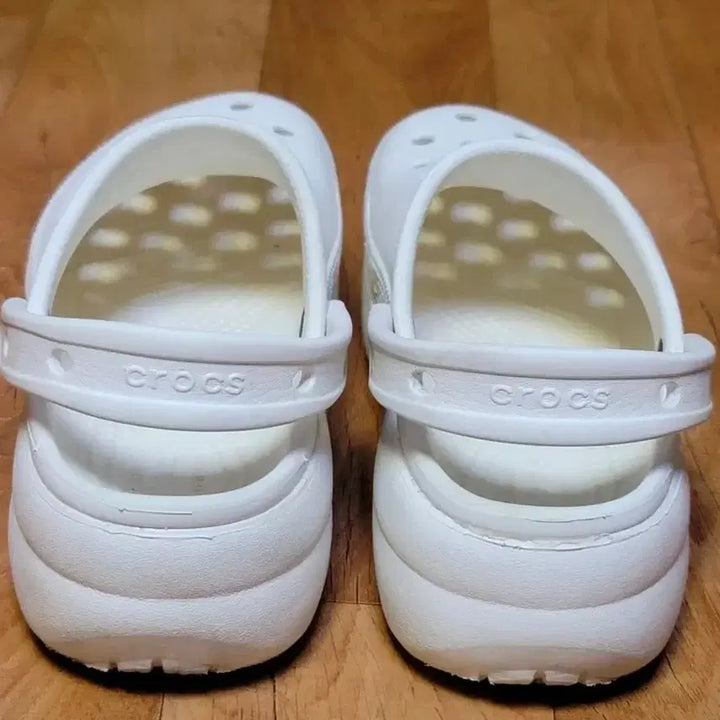 [BUNJANG] Crocs Bayaband White (W5) Clogs / 크록스 W5 (220mm) 베이클로그 화이트