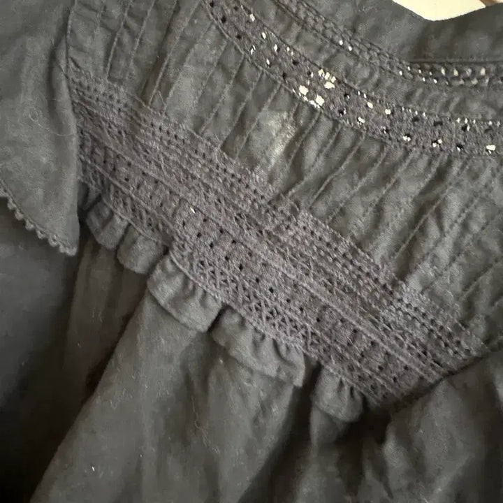 [BUNJANG] Vintage Black Lace Sleeveless Blouse / 빈티지 블랙 레이스 민소매 블라우스