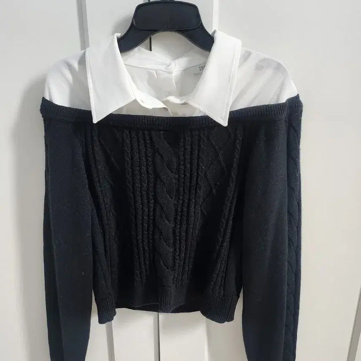 [BUNJANG] Zooc Cable Knit Layered Top / 주크 블랙 케이블 니트 + 흰색 셔츠 레이어드