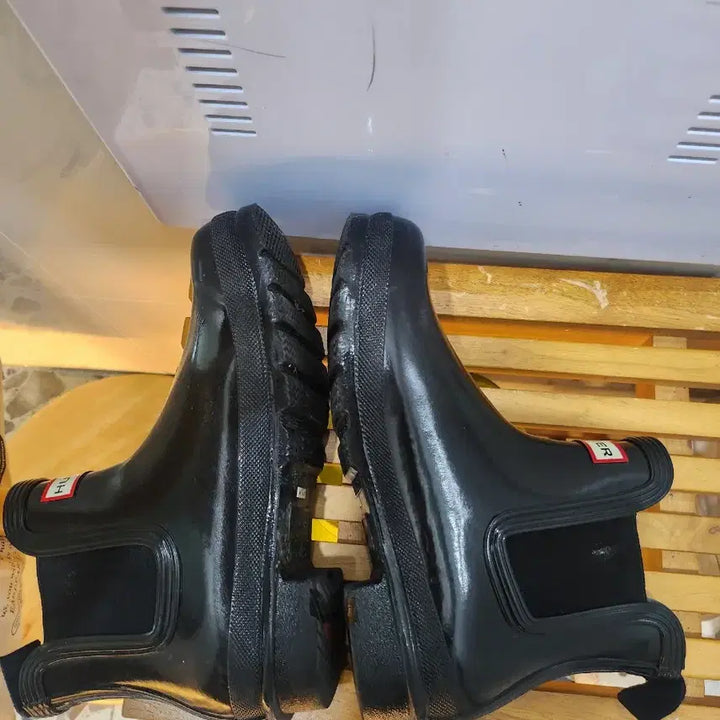 [BUNJANG] Hunter Black Chelsea Rain Boots / 헌터 블랙 첼시 레인부츠
