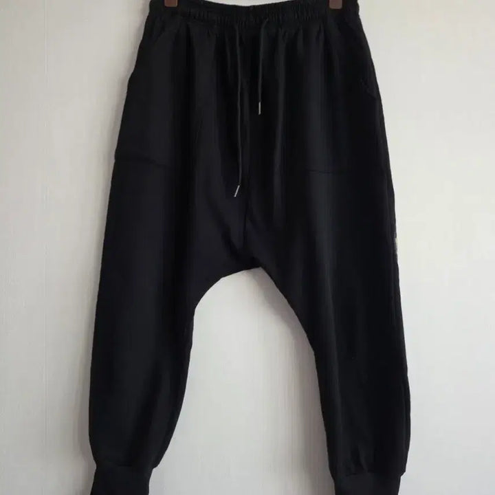 [BUNJANG] Black Baggy Training Pants / 블랙 배기 트레이닝 바지